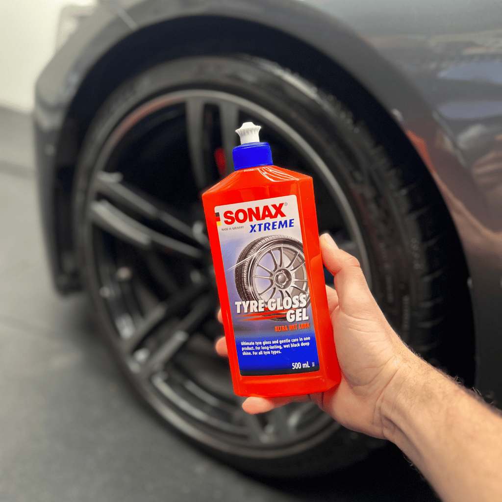 Spray de brillance pour pneus